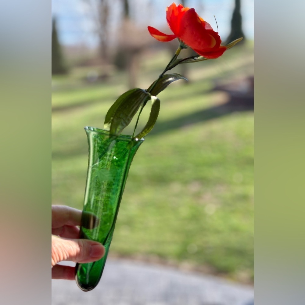 VINTAGE, BOHEMIAN, EMERALD GREEN, ETCHED GLASS, BUD VASE WITH FLORAL DESIGN.